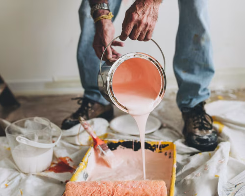 painting-walls-pink_53876-63286